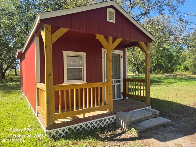 $57,000 | 238 Front Street, Silver City, MS 39166