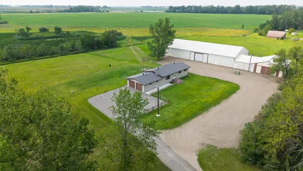$647,500 | 11386 33k Street Southeast, Valley City, ND 58072