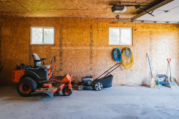 $647,500 | 11386 33k Street Southeast, Valley City, ND 58072