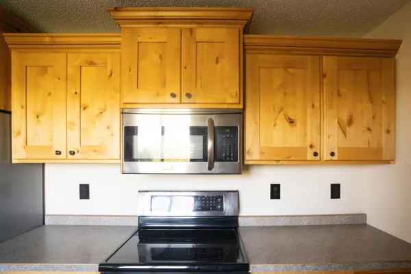 $647,500 | 11386 33k Street Southeast, Valley City, ND 58072