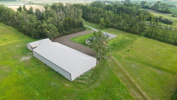 $647,500 | 11386 33k Street Southeast, Valley City, ND 58072