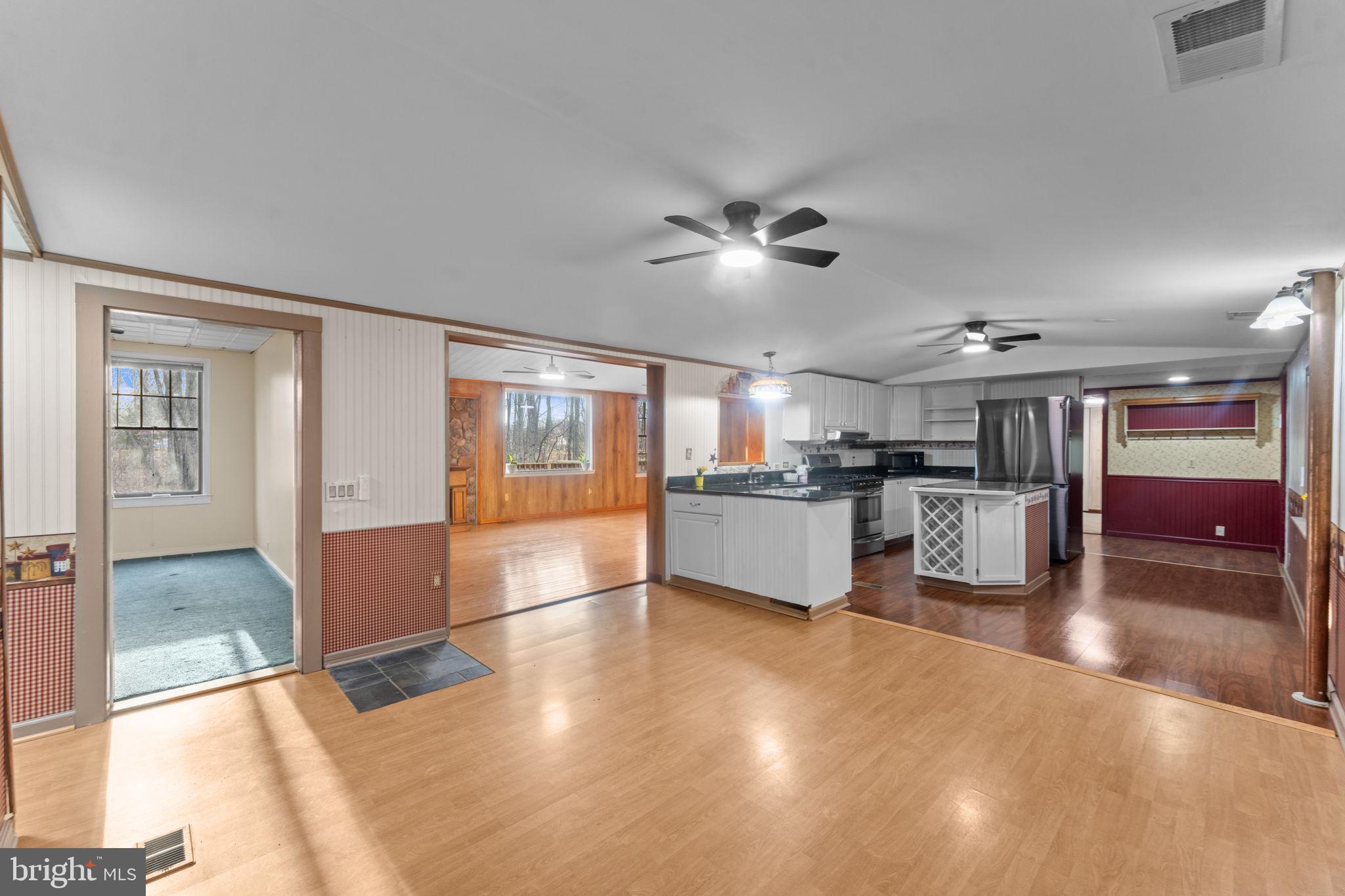 29082 Raccoon Ford Road Burr Hill, VA 22433 - Photo 16 of 78 Open flowing living areas are extremely pleasant