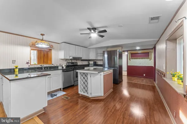 $345,000 | 29082 Raccoon Ford Road, Burr Hill, VA 22433