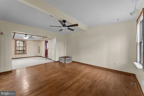 $345,000 | 29082 Raccoon Ford Road, Burr Hill, VA 22433