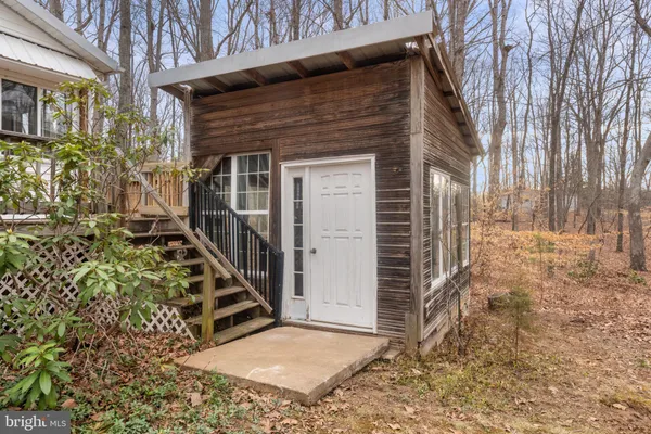 $345,000 | 29082 Raccoon Ford Road, Burr Hill, VA 22433
