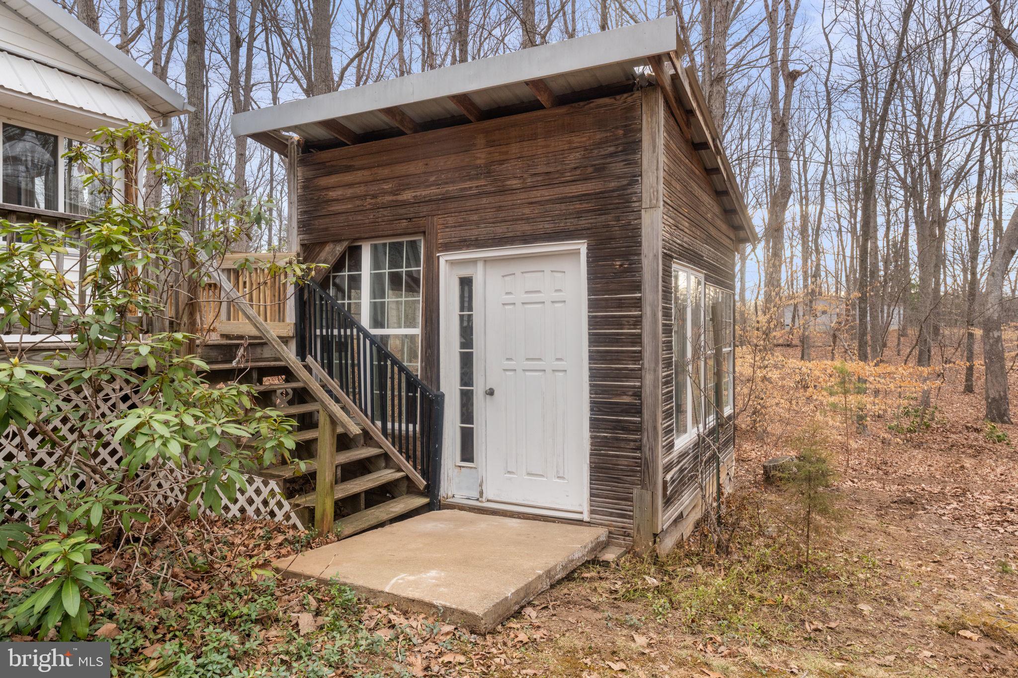 29082 Raccoon Ford Road Burr Hill, VA 22433 - Photo 64 of 78 Hot tub room