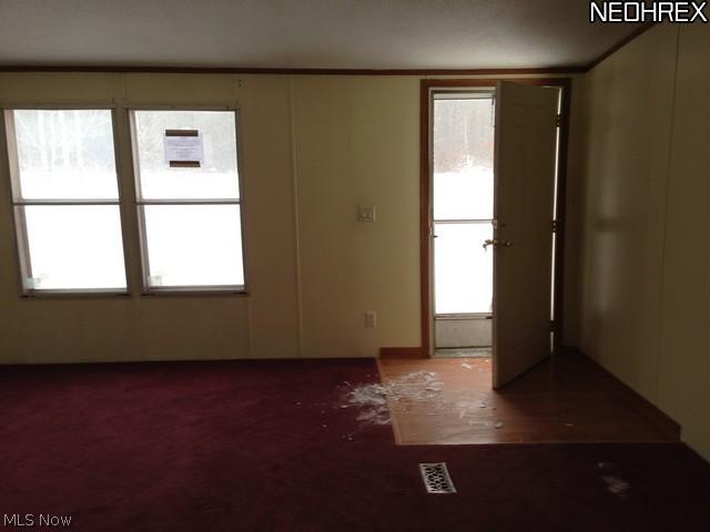 5336 Mechanicsville Road Rome, OH 44085 - Photo 7 of 13 living room