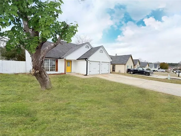 $264,900 | 5953 Farmbrook Lane, Rex, GA 30273