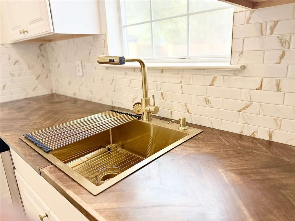 5953 Farmbrook Lane Rex, GA 30273 - Photo 8 of 18