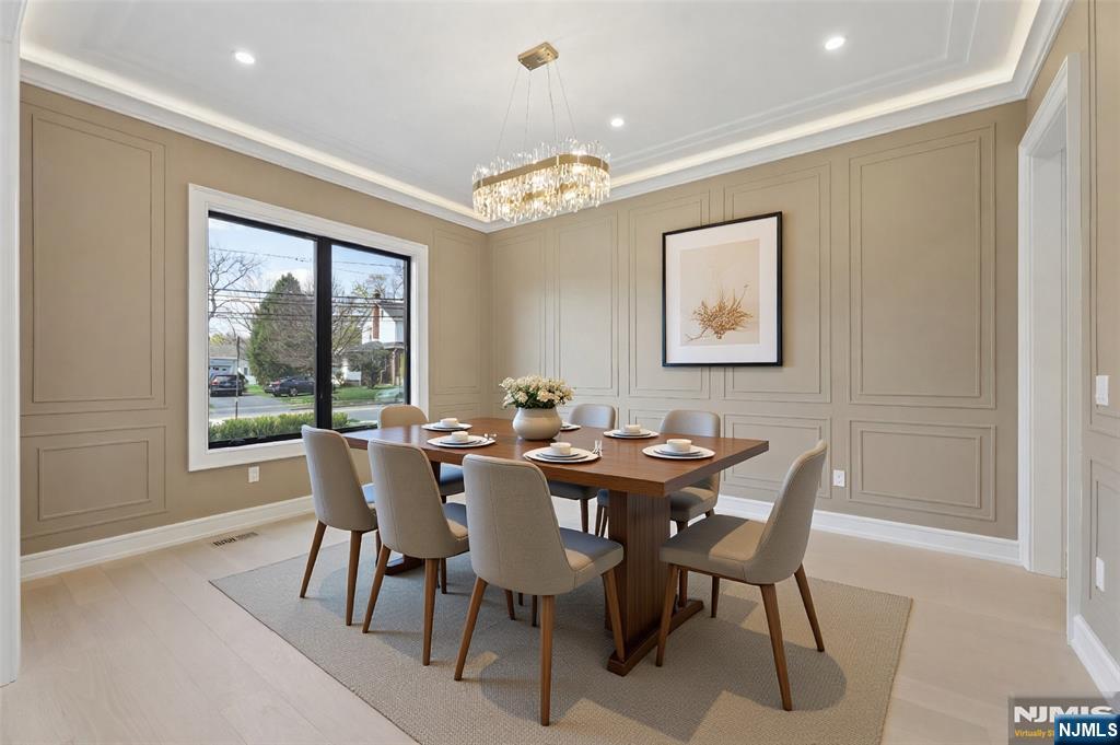 228 Spring Valley Road Paramus, NJ 07652 - Photo 6 of 50