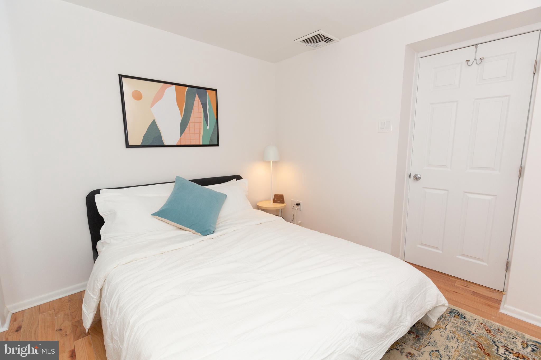 1915 Pemberton Street, Unit 2 Philadelphia, PA 19146 - Photo 14 of 16