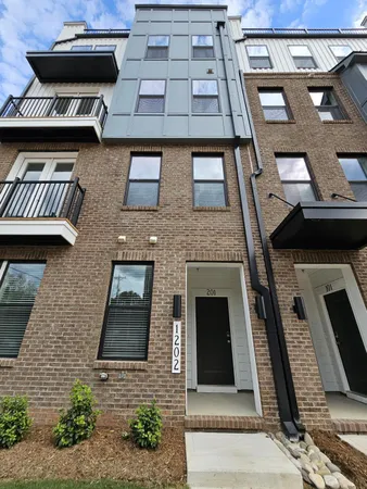 $3,200 | 1202 Coach Sta Alley, Raleigh, NC 27601