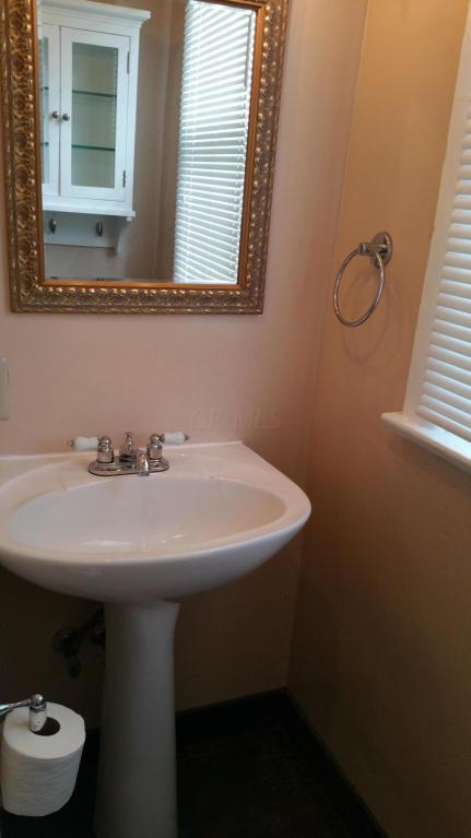 3055 Parkside Road Columbus, OH 43204 - Photo 16 of 21 Gallery Image 16