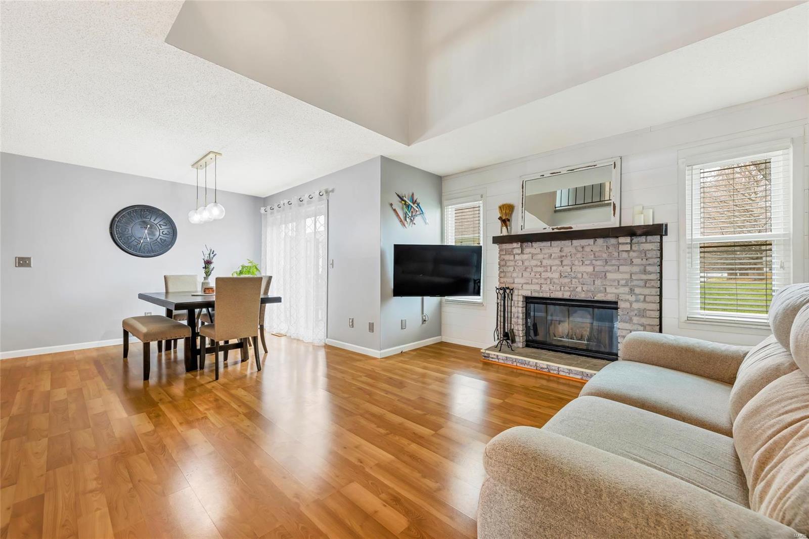 323 Devonshire Court St. Peters, MO 63376 - Photo 6 of 37