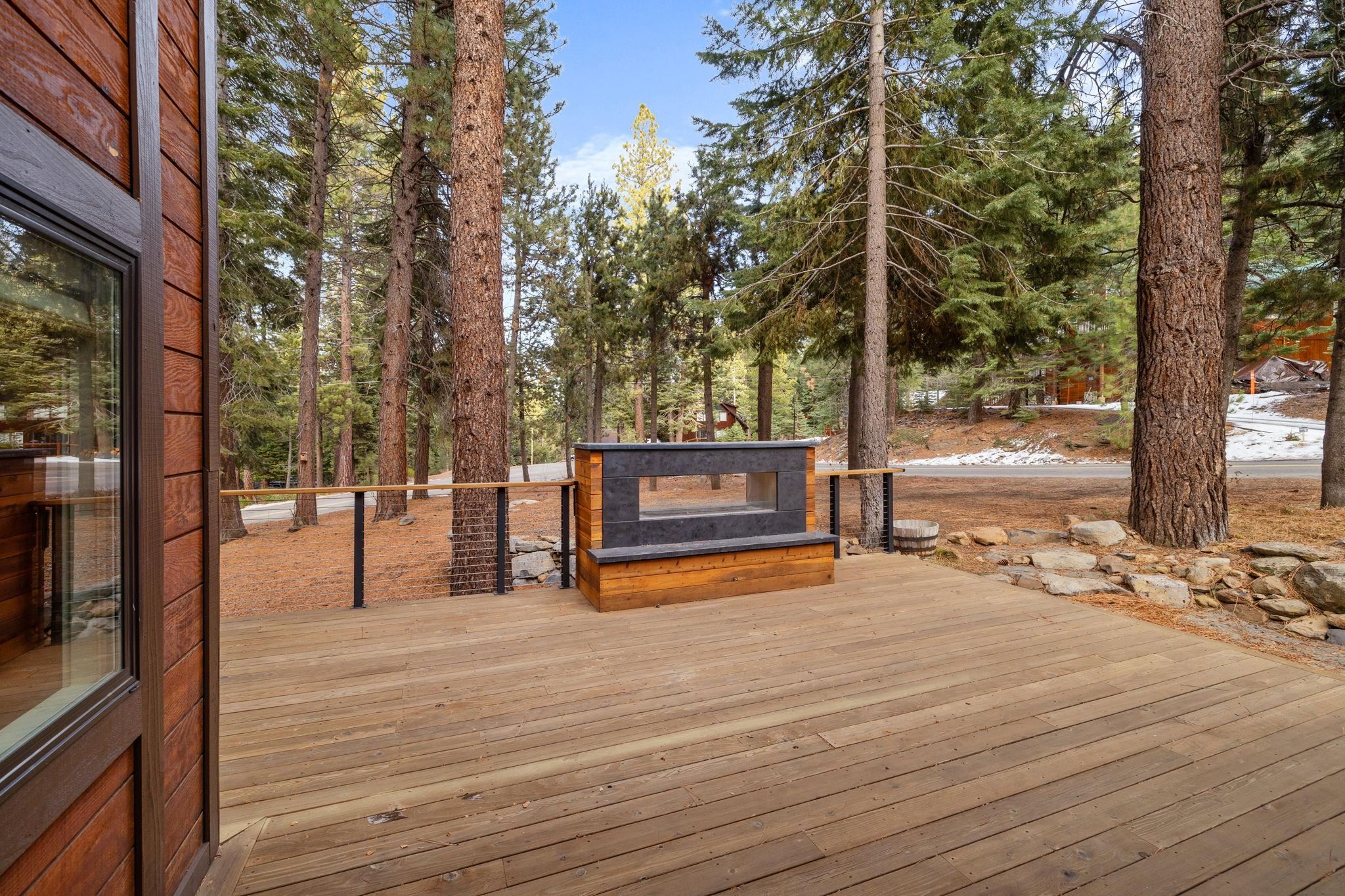 12230 Pine Forest Road Truckee, CA 96161 - Photo 3 of 28 Gallery Image 3