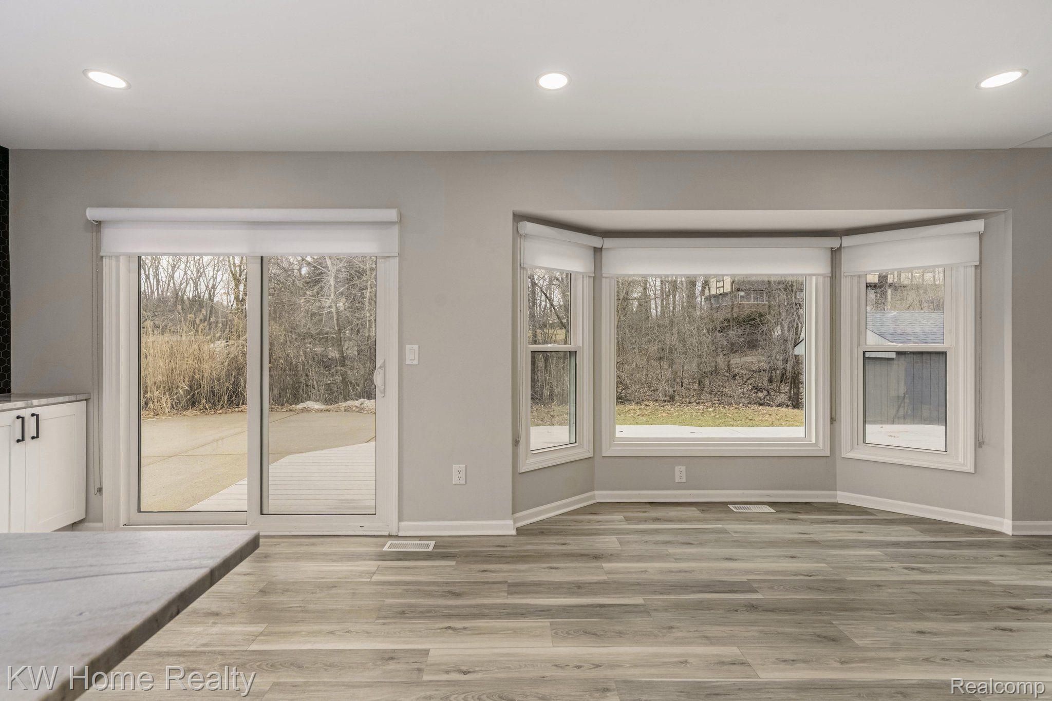 2882 Hiller Road West Bloomfield, MI 48324 - Photo 23 of 47 Gallery Image 23