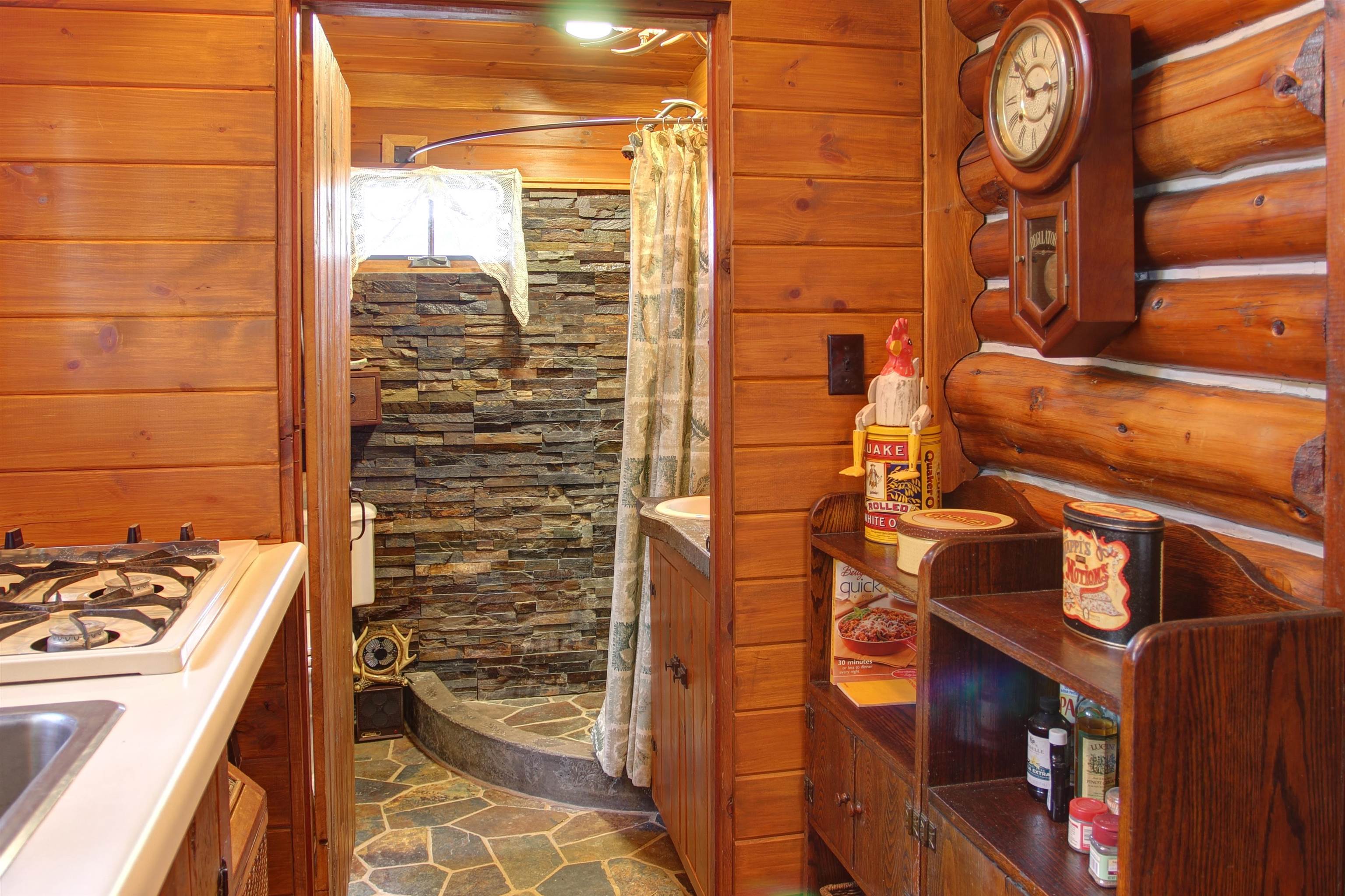 7877 Cook Road Williamsburg, MI 49690 - Photo 28 of 43 1909596-27.JPG