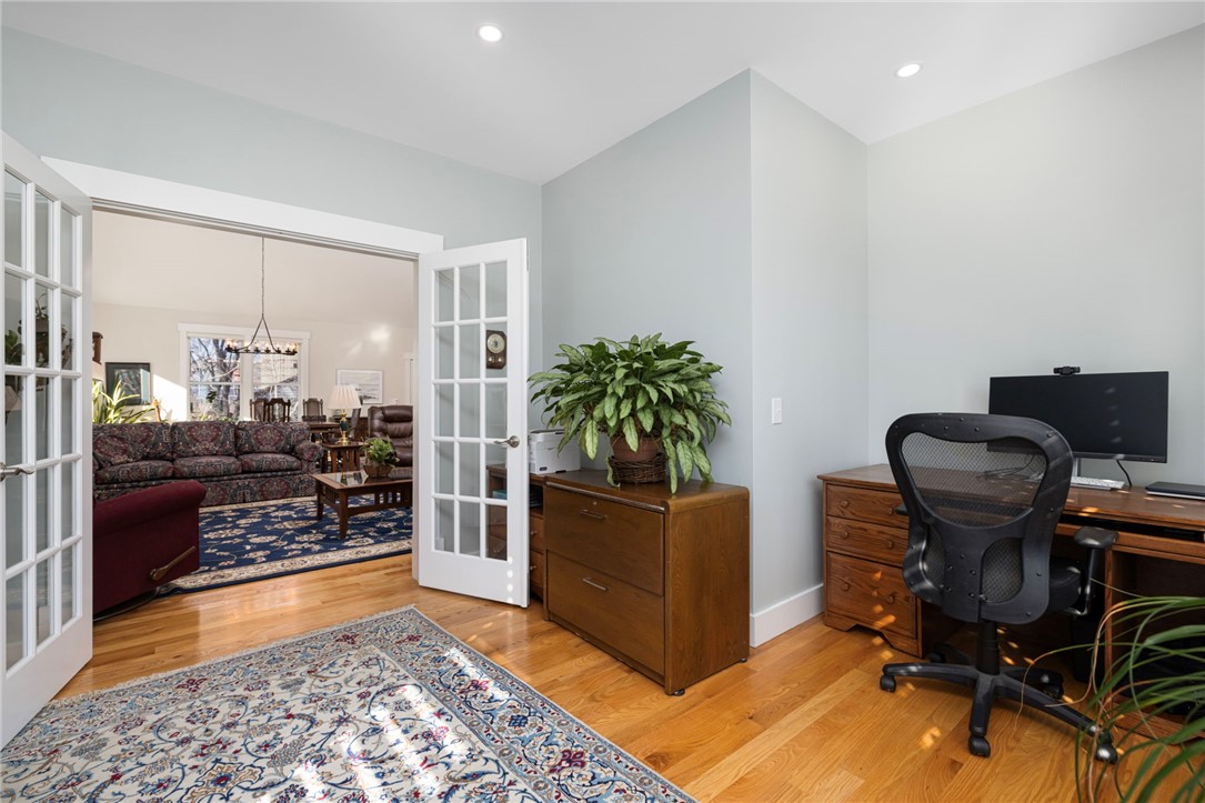 35 Abbey Road South Kingstown, RI 02879 - Photo 17 of 45