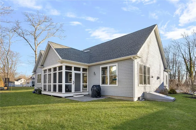 $1,200,000 | 35 Abbey Road, South Kingstown, RI 02879