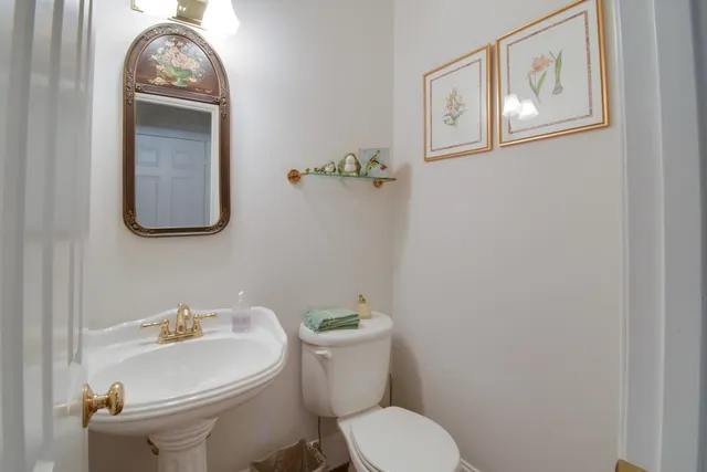 a bathroom with a toilet