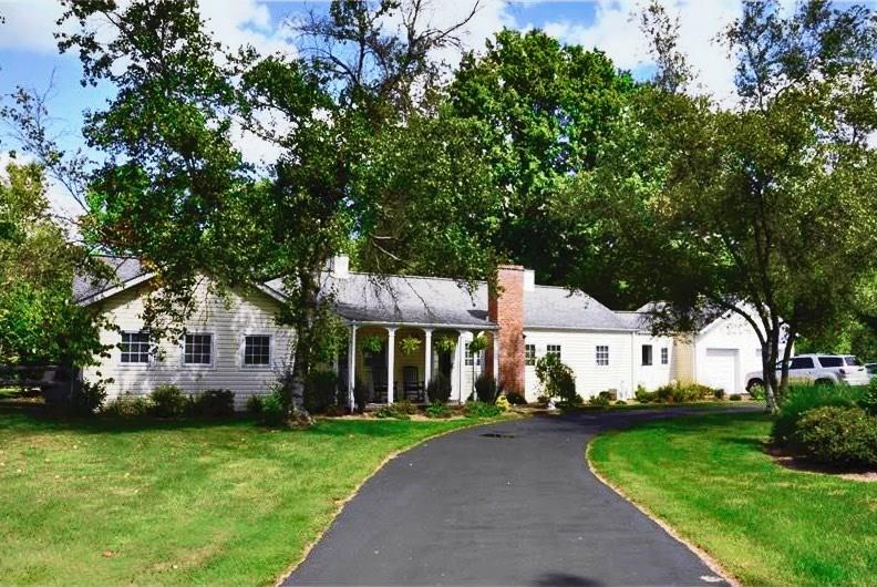 25 Chapel Ridge Road Fox Chapel, PA 15238 - Photo 1 of 25 Gallery Image 1