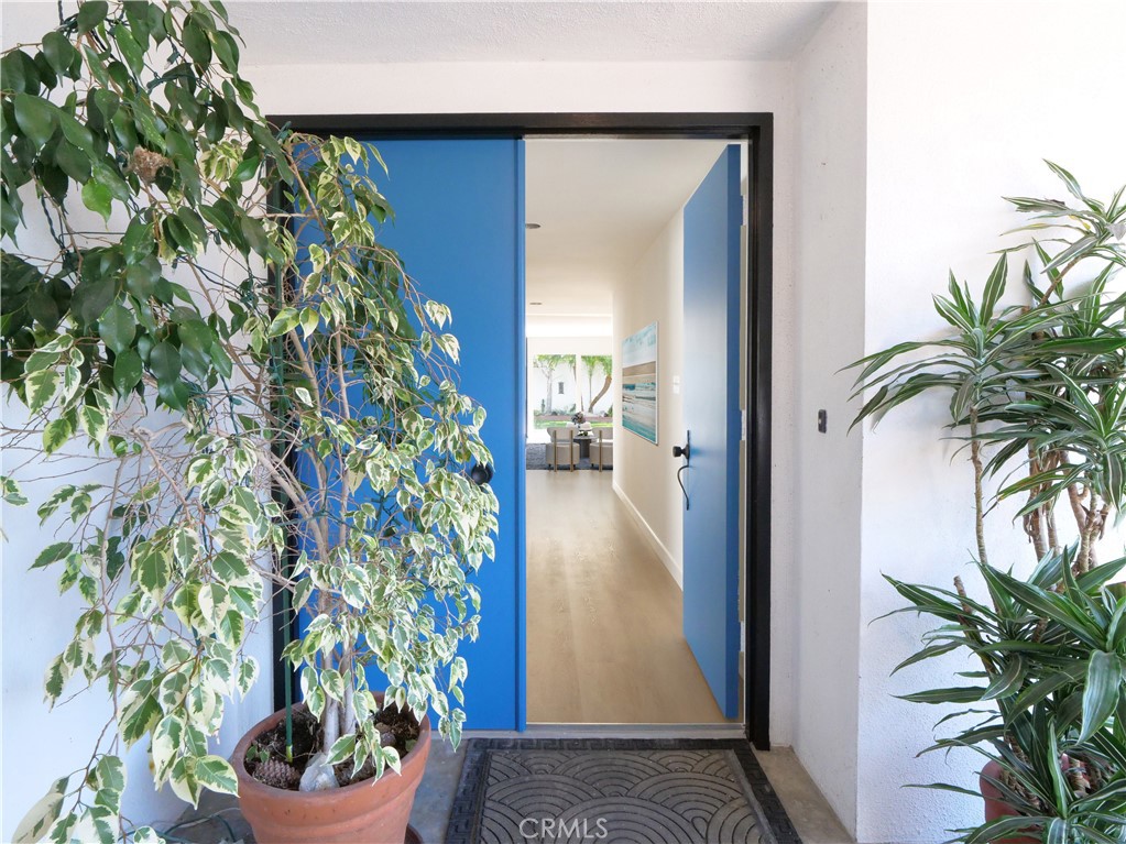 504 Epping Road Palos Verdes Estates, CA 90274 - Photo 3 of 50