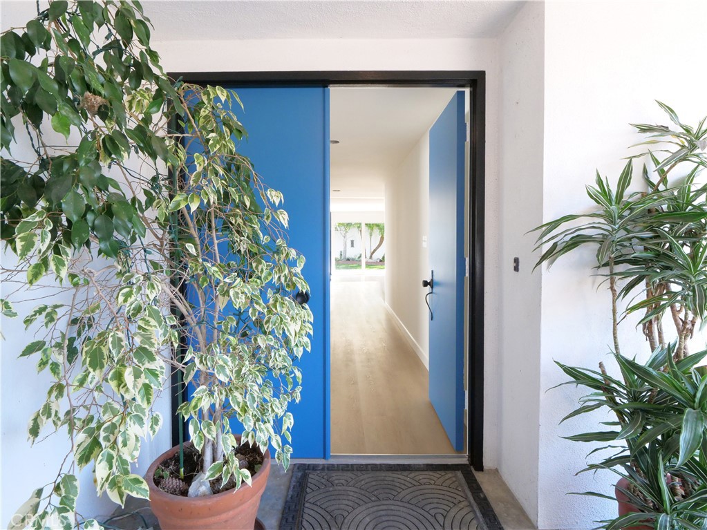 504 Epping Road Palos Verdes Estates, CA 90274 - Photo 4 of 50