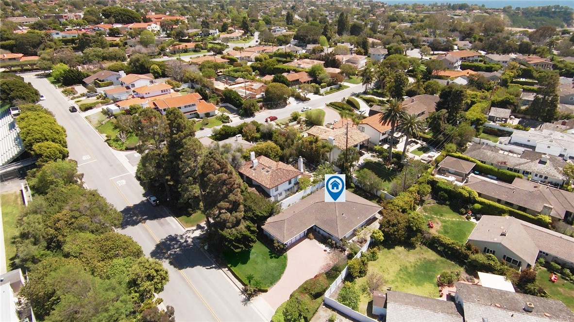 504 Epping Road Palos Verdes Estates, CA 90274 - Photo 47 of 50 an aerial view of residential houses with outdoor space