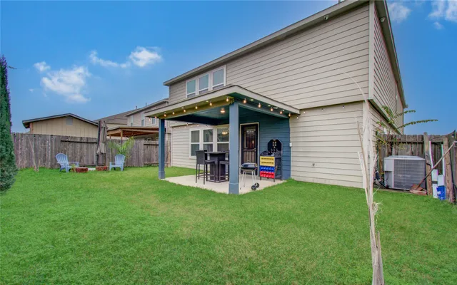 $322,500 | 15614 South Early Dusk Circle, Houston, TX 77044