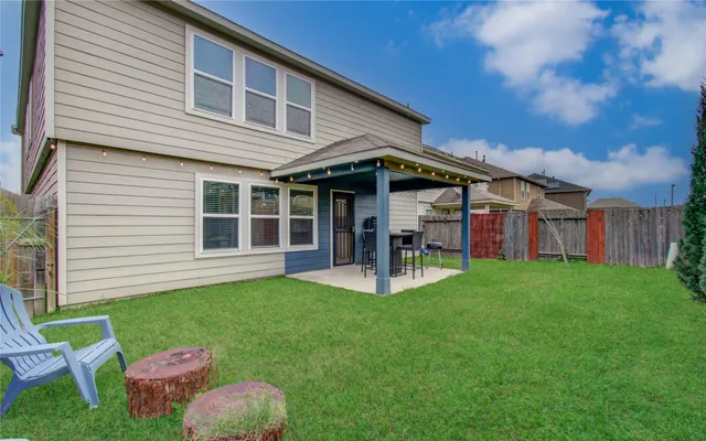 $322,500 | 15614 South Early Dusk Circle, Houston, TX 77044