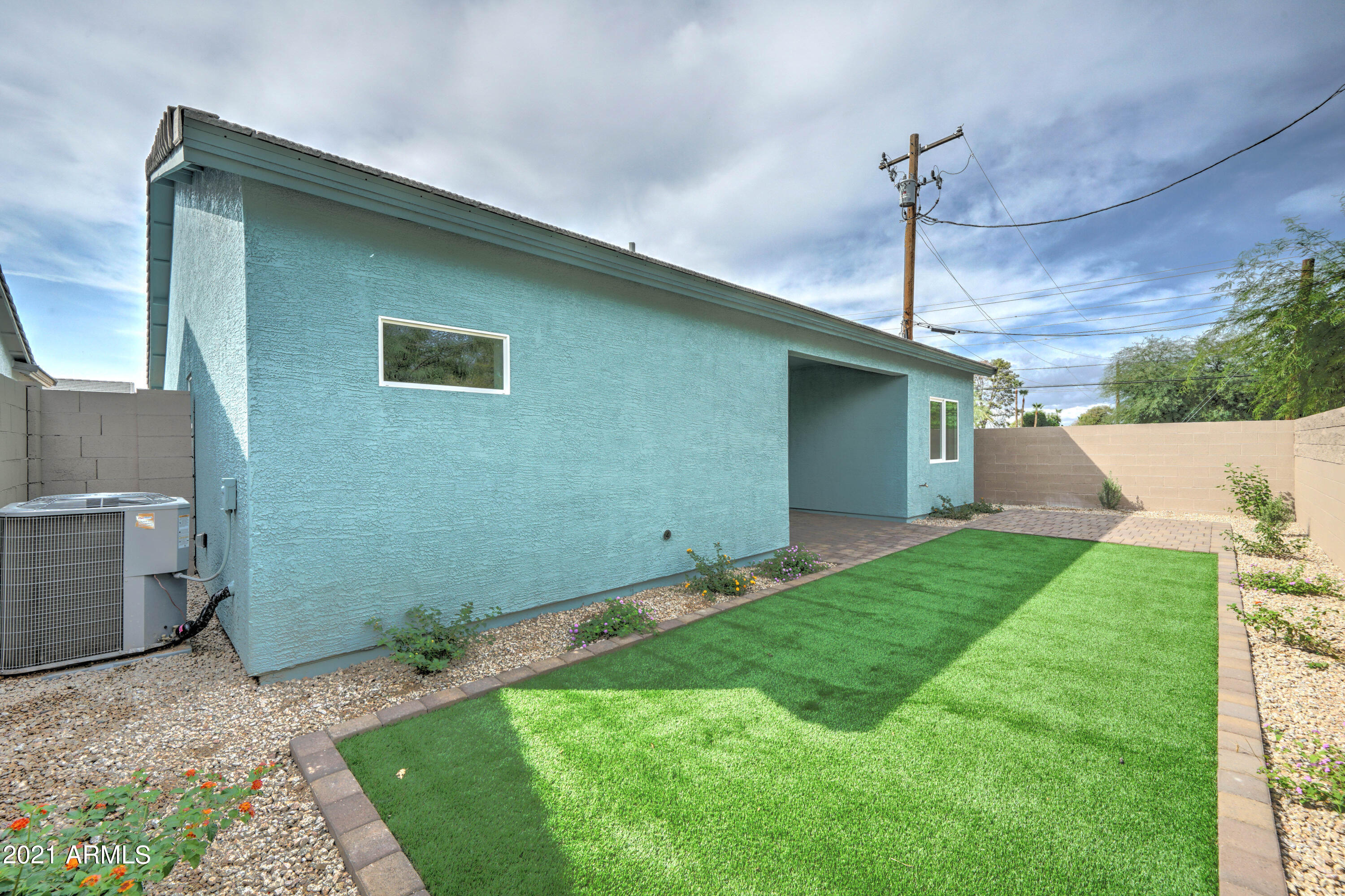638 West Beverly Rd. Phoenix, AZ 85041 - Photo 18 of 27 642 W Beverly Rd-28