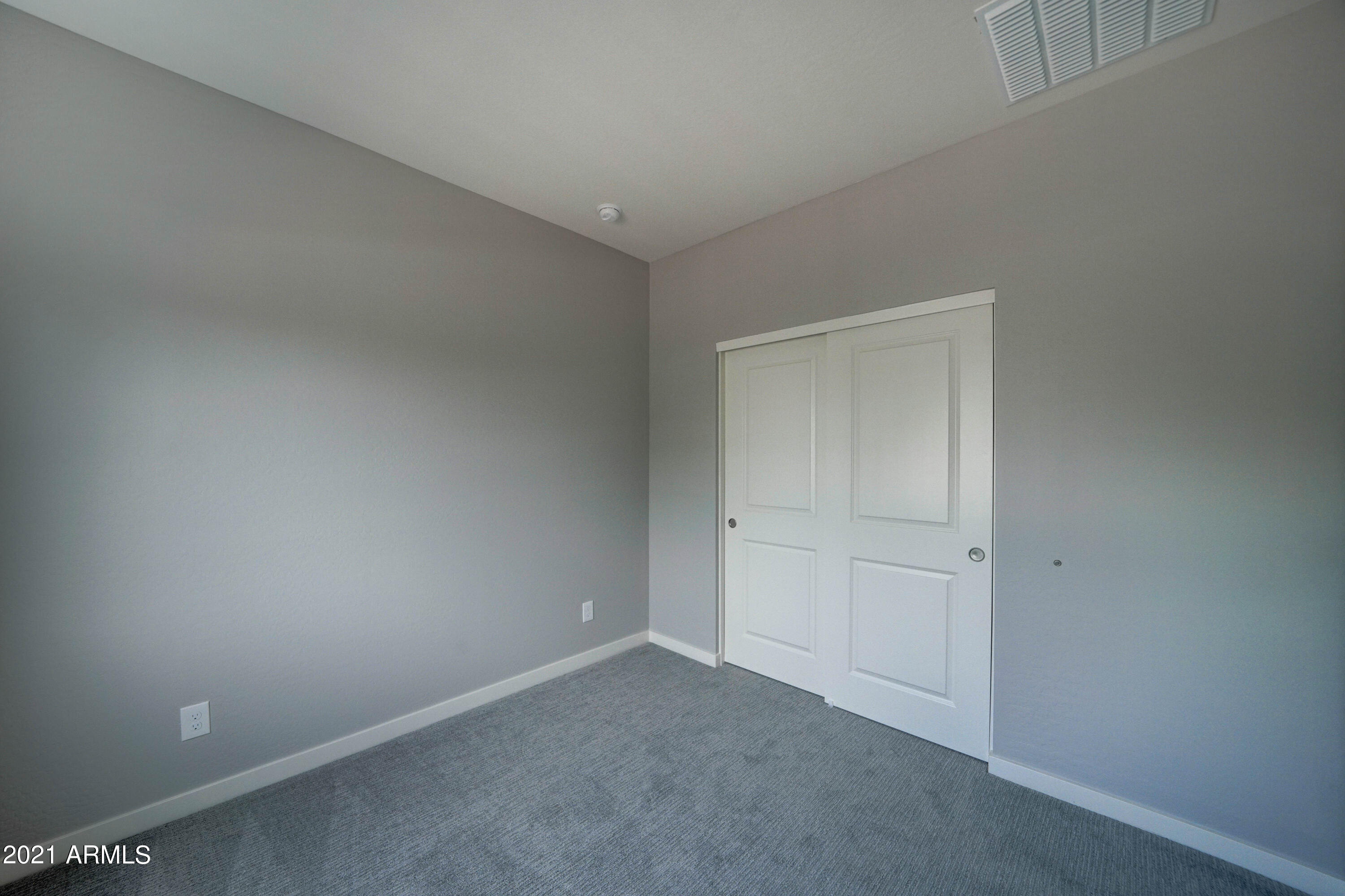 638 West Beverly Rd. Phoenix, AZ 85041 - Photo 21 of 27 642 W Beverly Rd-15