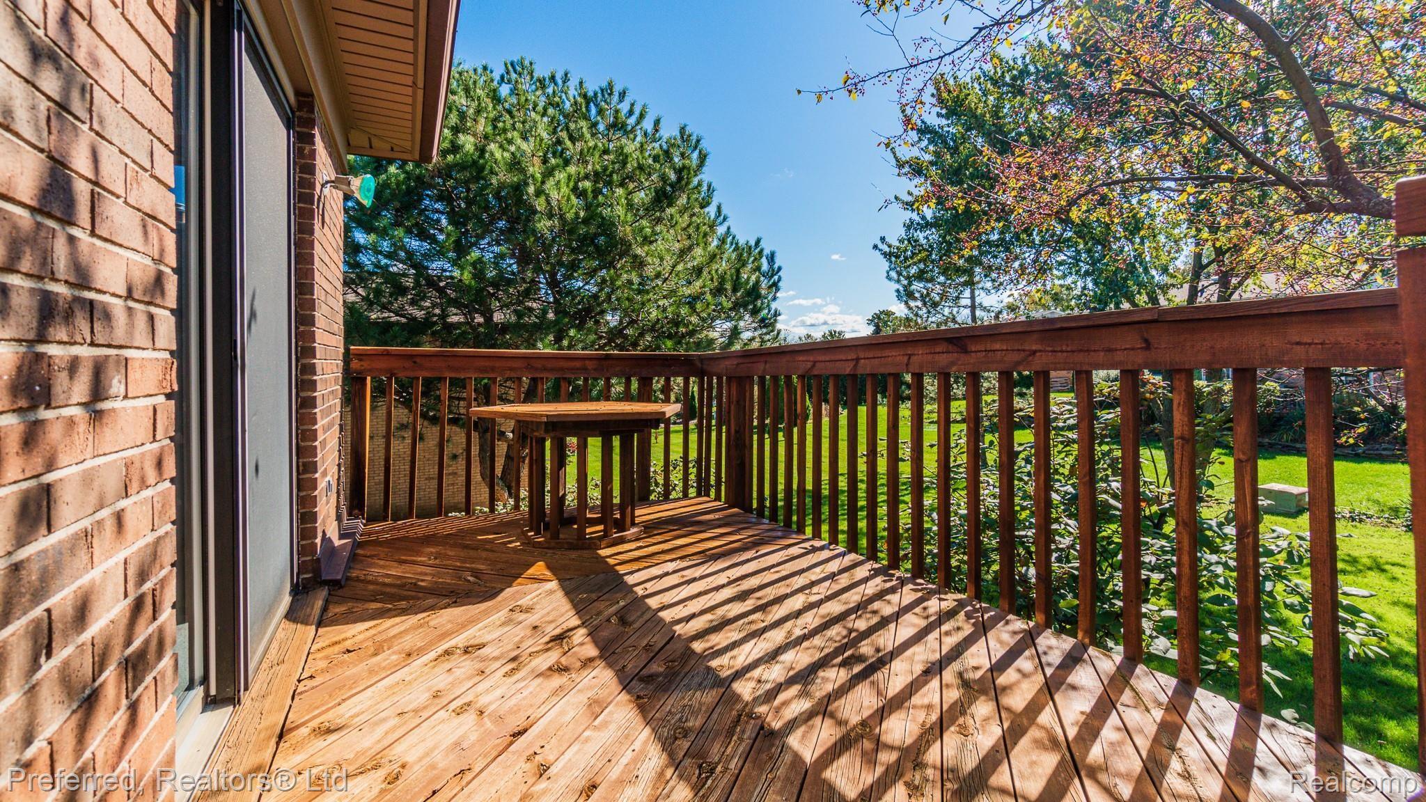 2399 Lassiter Drive Rochester, MI 48309 - Photo 29 of 40 Lassiter-46.jpg