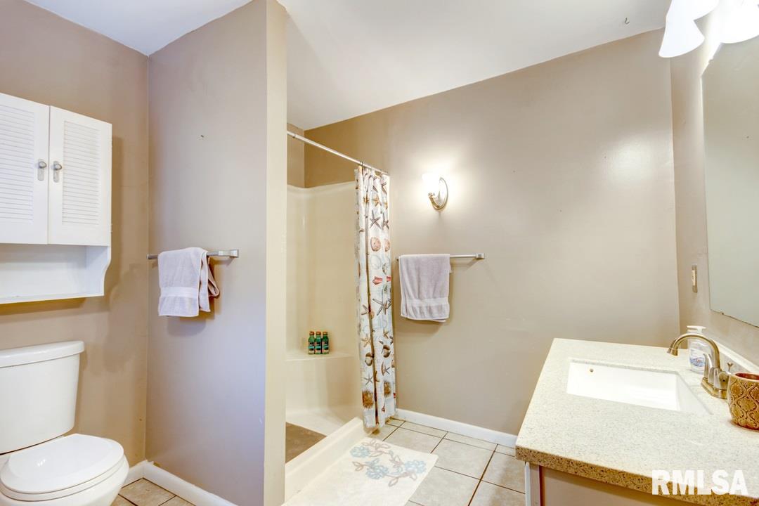 216 Kenyon Drive Springfield, IL 62704 - Photo 14 of 21 Gallery Image 14