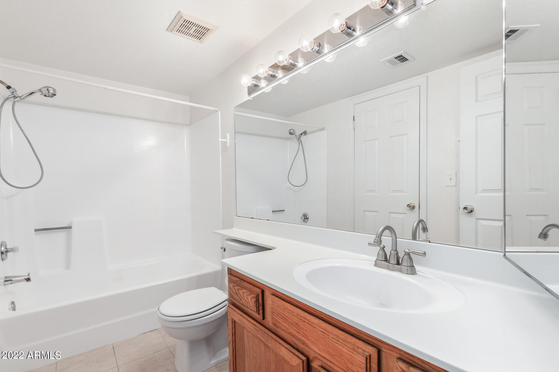 1645 West Baseline Road, Unit 2179 Mesa, AZ 85202 - Photo 8 of 20 Master Bathroom