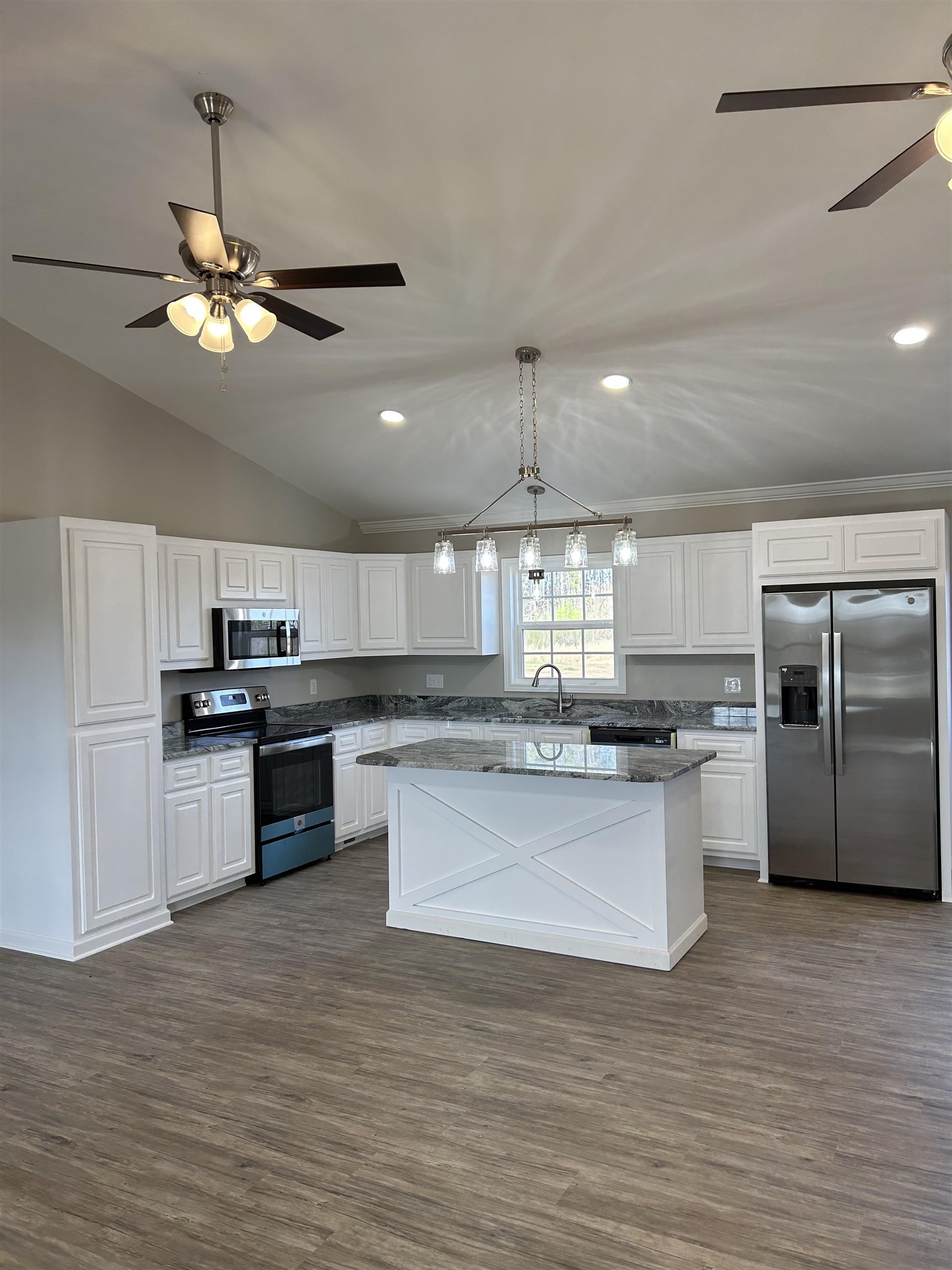 491 Putman Road Buffalo, SC 29321 - Photo 2 of 22