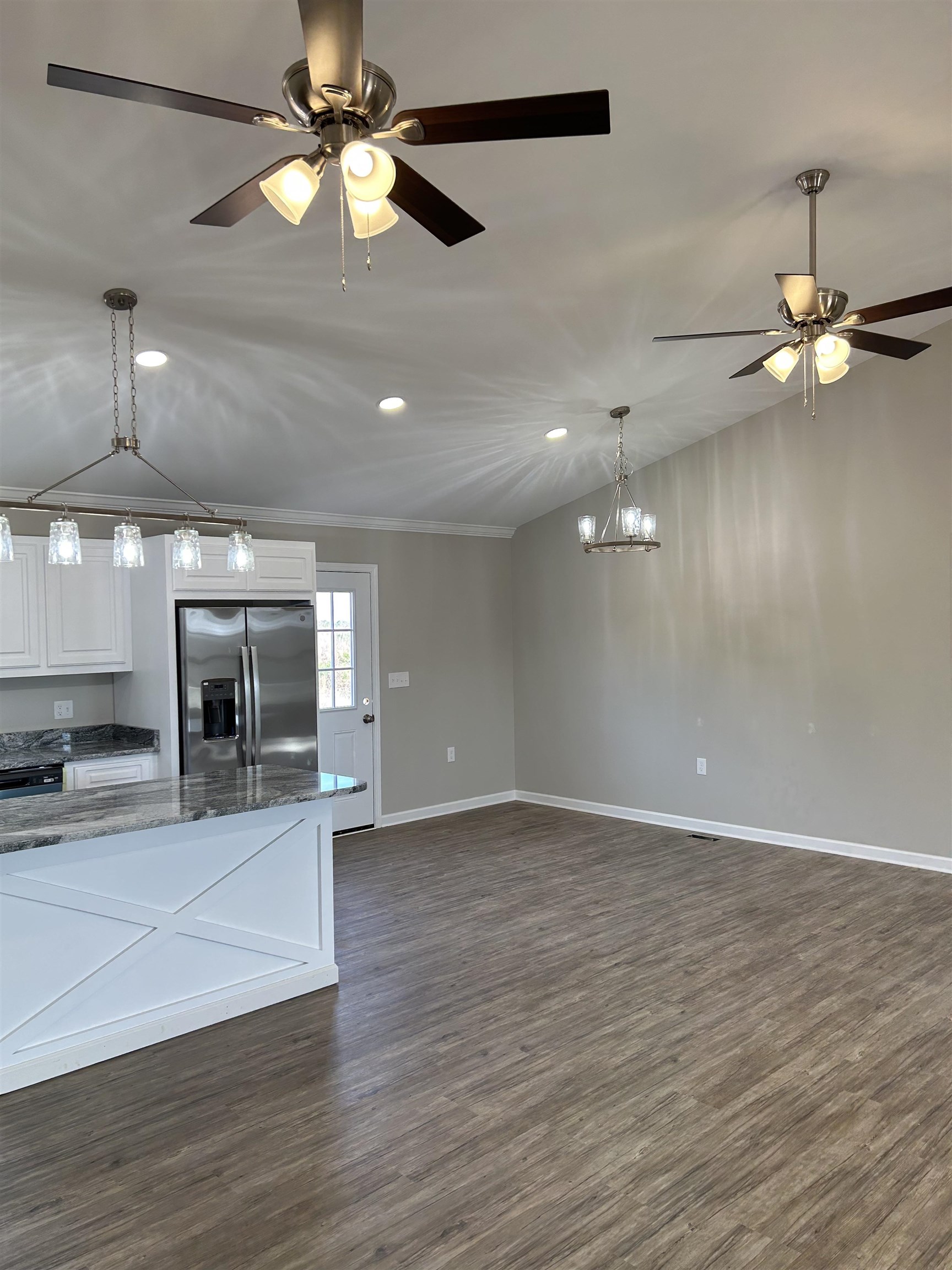 491 Putman Road Buffalo, SC 29321 - Photo 3 of 22