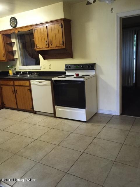 1803 Ralph Avenue Louisville, KY 40216 - Photo 17 of 40 IMG_15 (480x640)