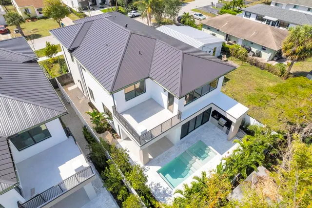 $2,792,000 | 239 Northeast 11th Street, Delray Beach, FL 33444