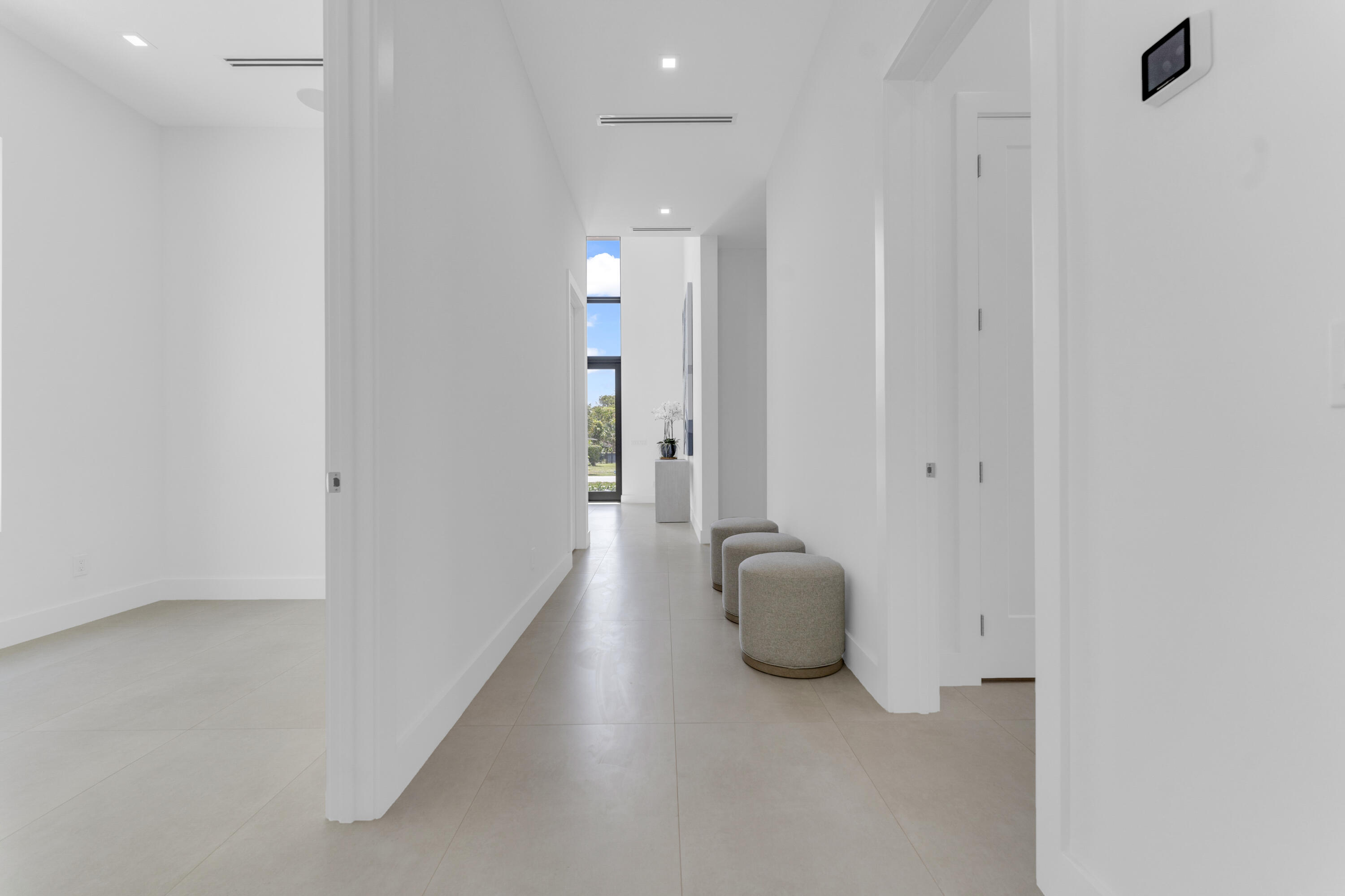 239 Northeast 11th Street Delray Beach, FL 33444 - Photo 4 of 59 40