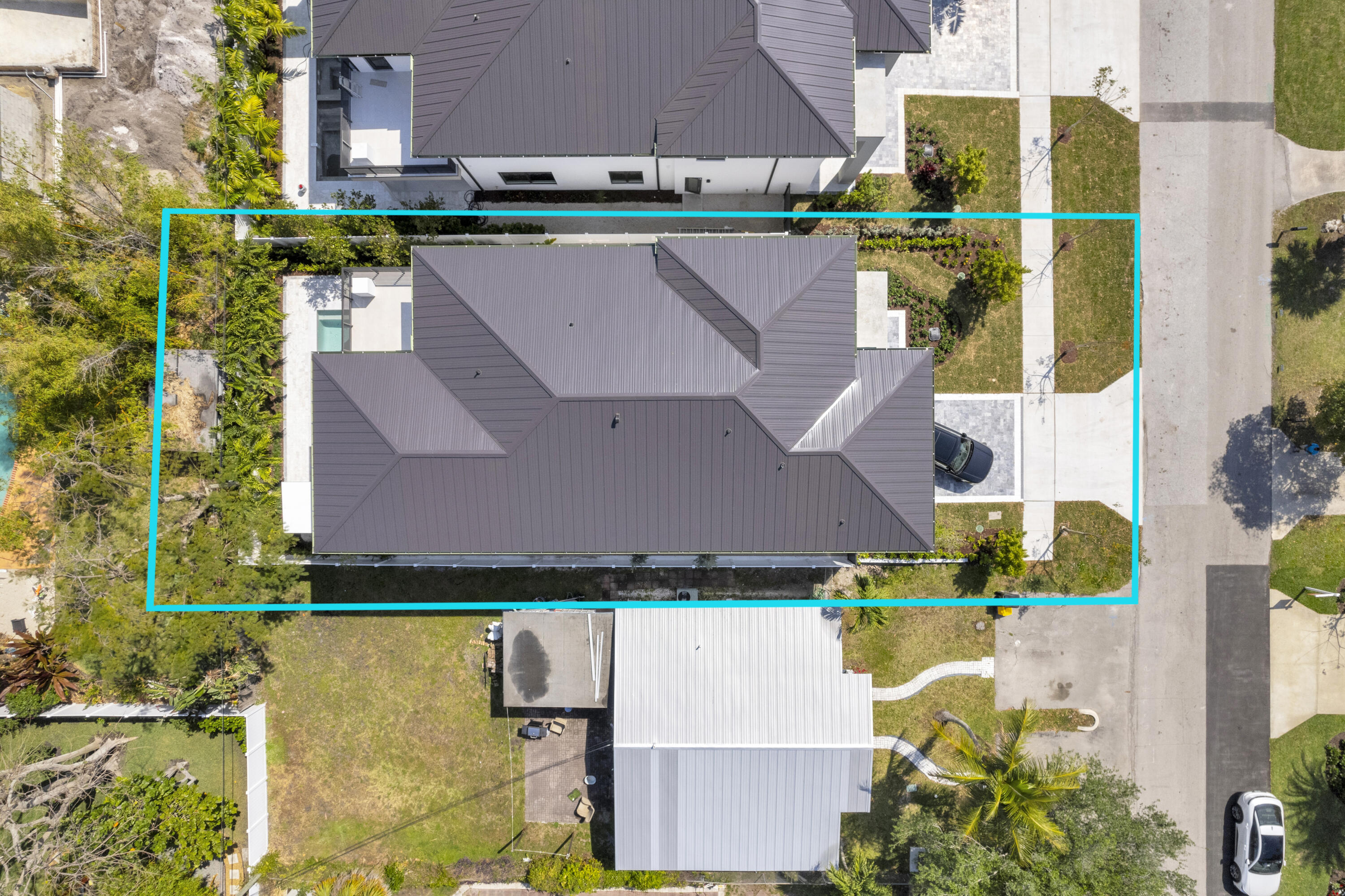 239 Northeast 11th Street Delray Beach, FL 33444 - Photo 56 of 59 an aerial view of residential houses with outdoor space