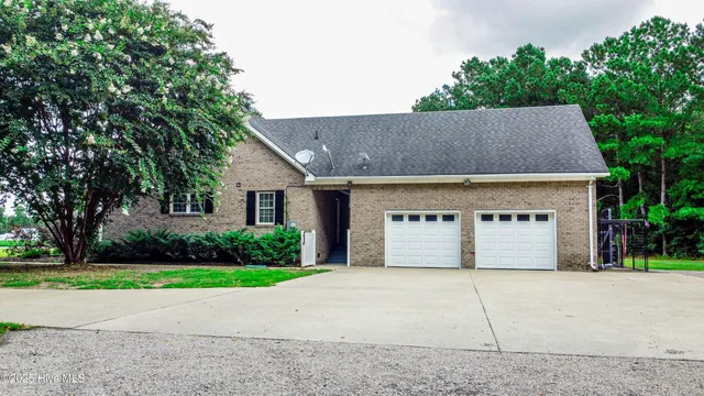 $689,900 | 446 Bethany Church Road, Belvidere, NC 27919