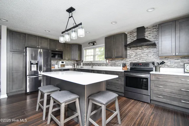 $689,900 | 446 Bethany Church Road, Belvidere, NC 27919