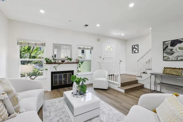 $5,750 | 963 La Mesa Terrace, Unit H, Sunnyvale, CA 94086