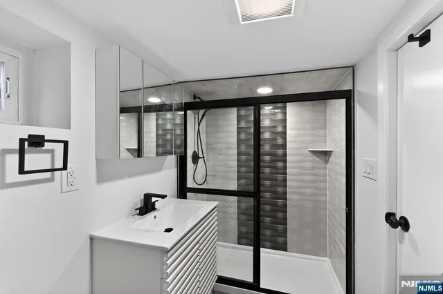 $749,999 | 3 White Terrace, Nutley, NJ 07110