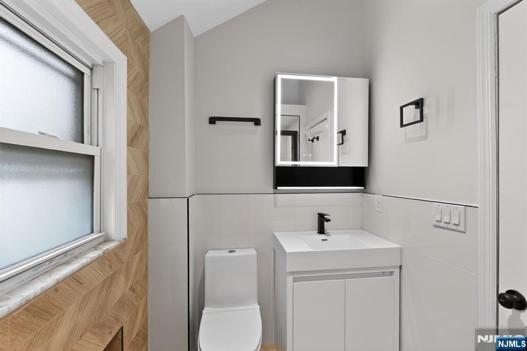 3 White Terrace Nutley, NJ 07110 - Photo 22 of 30