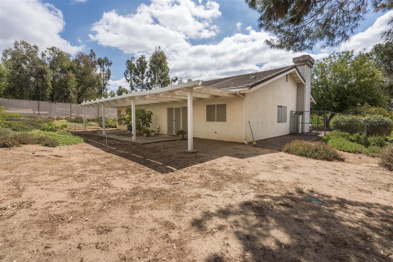 24486 Del Amo Road Ramona, CA 92065 - Photo 22 of 23