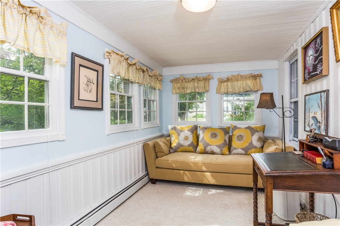 124 Beach Road Bristol, RI 02809 - Photo 13 of 33