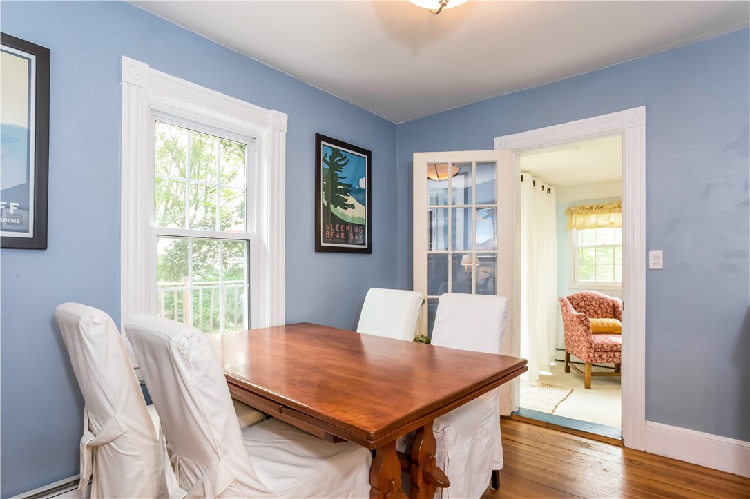 124 Beach Road Bristol, RI 02809 - Photo 8 of 33