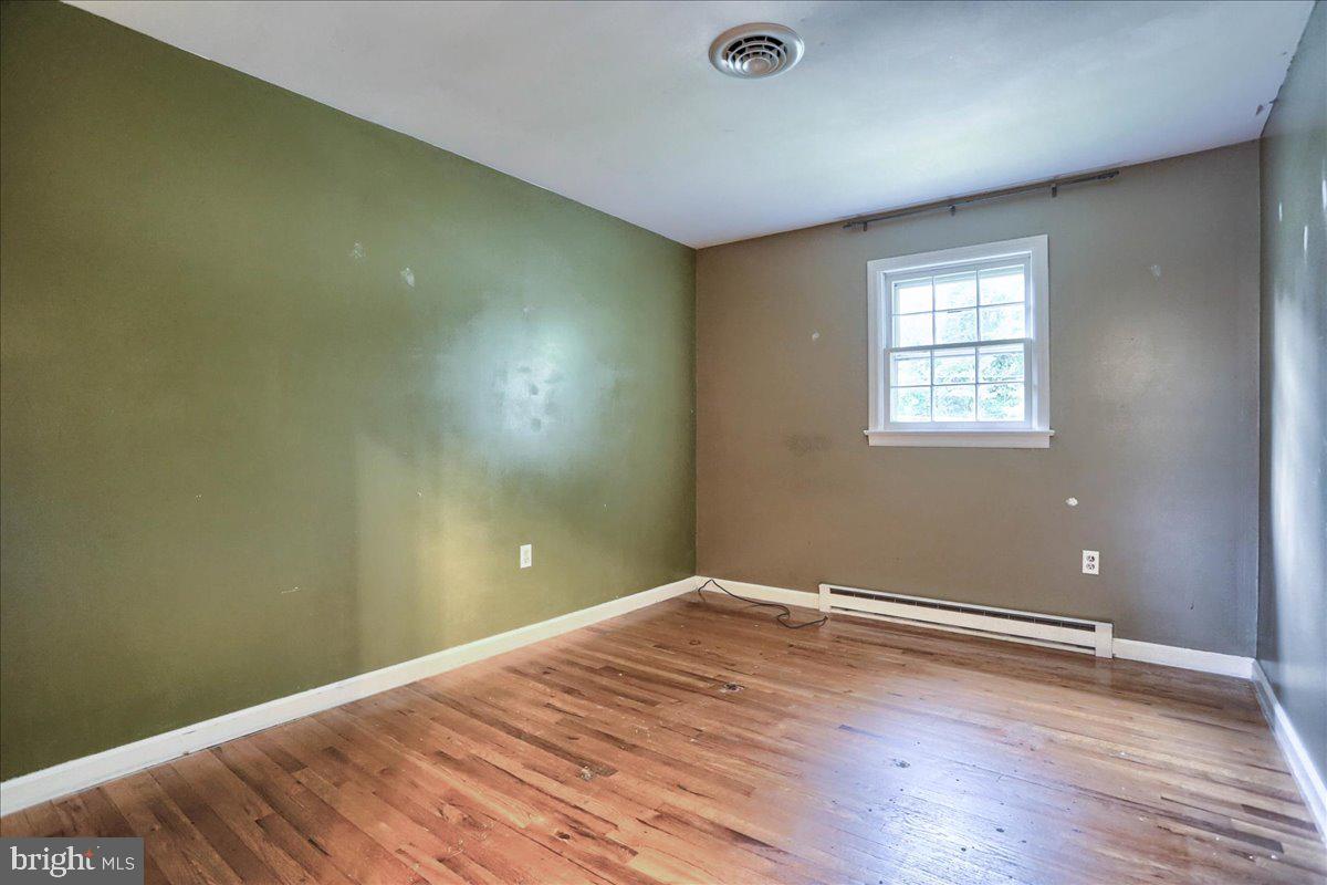 424 Orrs Bridge Road Camp Hill, PA 17011 - Photo 29 of 35 3rd bedroom